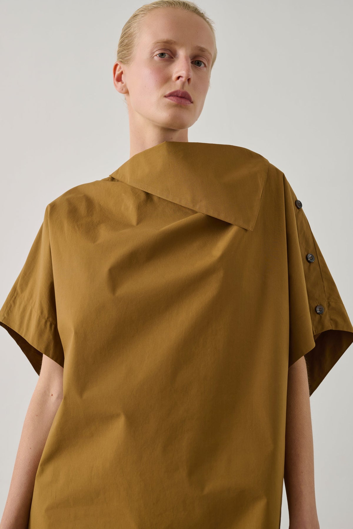 Robe courte en popeline