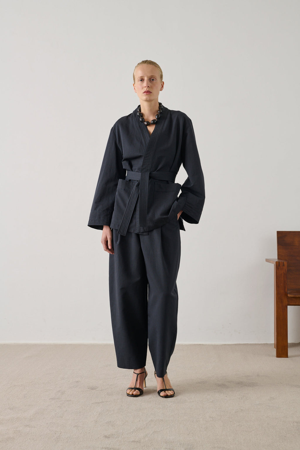 Veste kimono ceinturée en coton et lin