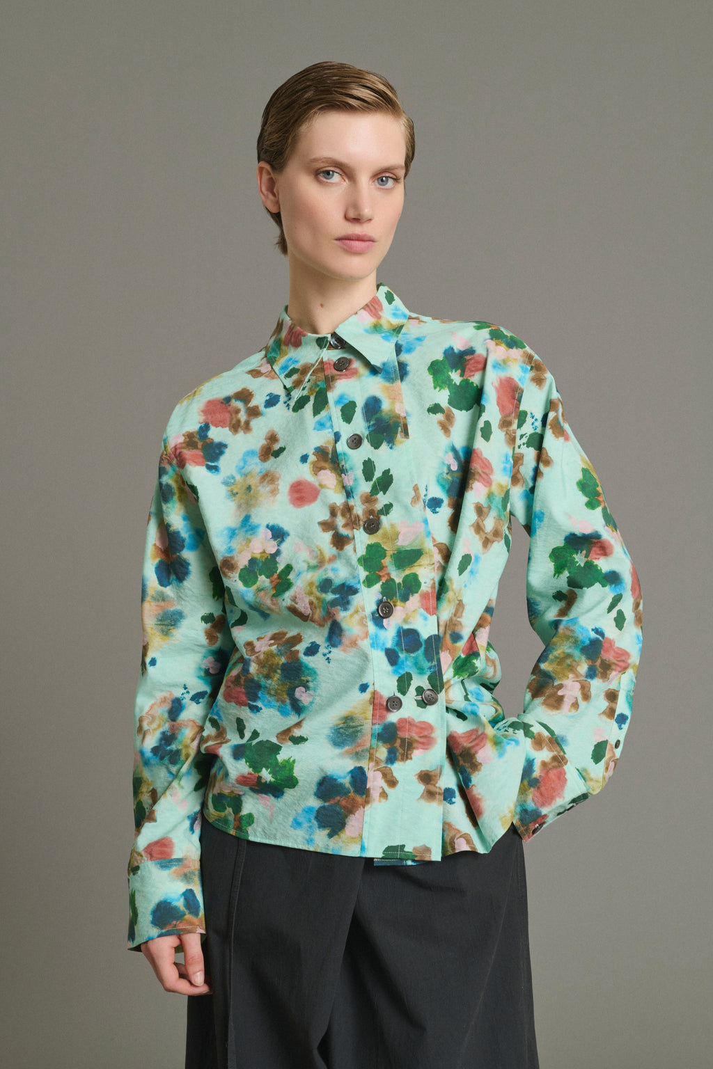 Chemise à double boutonnage en soie lavée