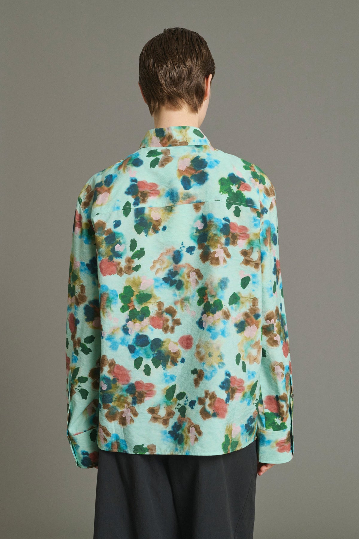 Chemise à double boutonnage en soie lavée