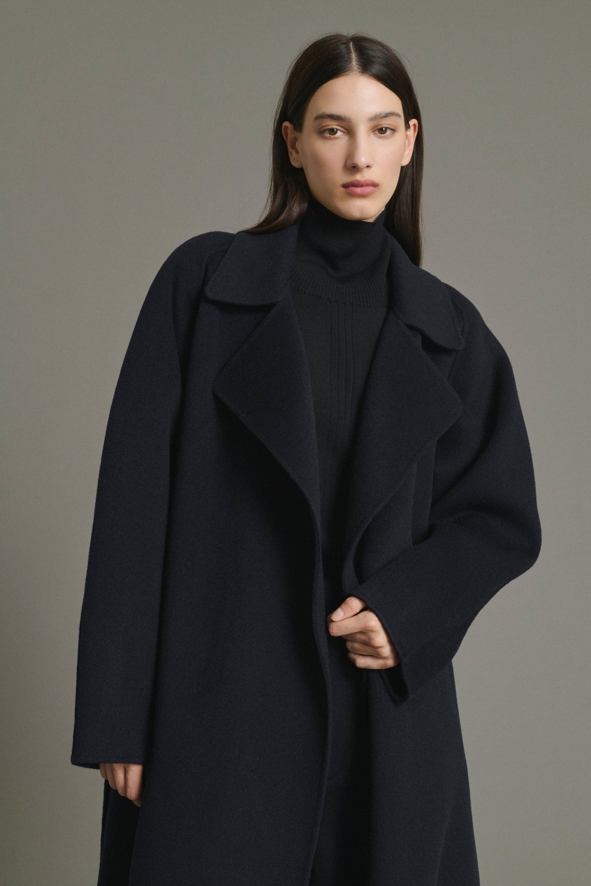Manteau enveloppant en laine double face