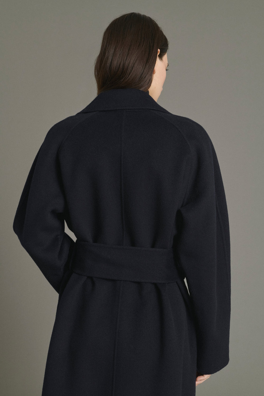 Manteau enveloppant en laine double face