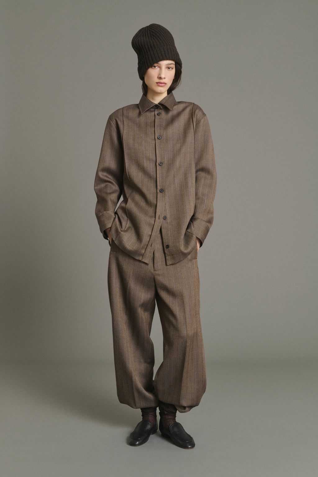 Chemise texturée à surpiqures apparentes
