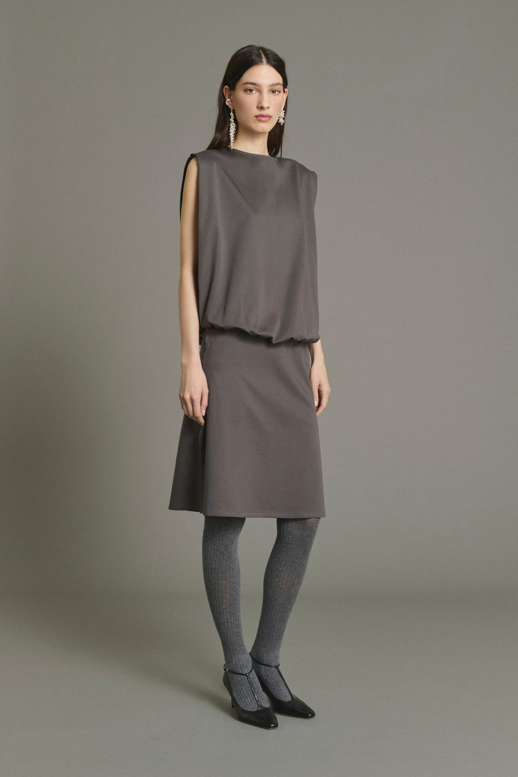 Robe taille basse en jersey satiné