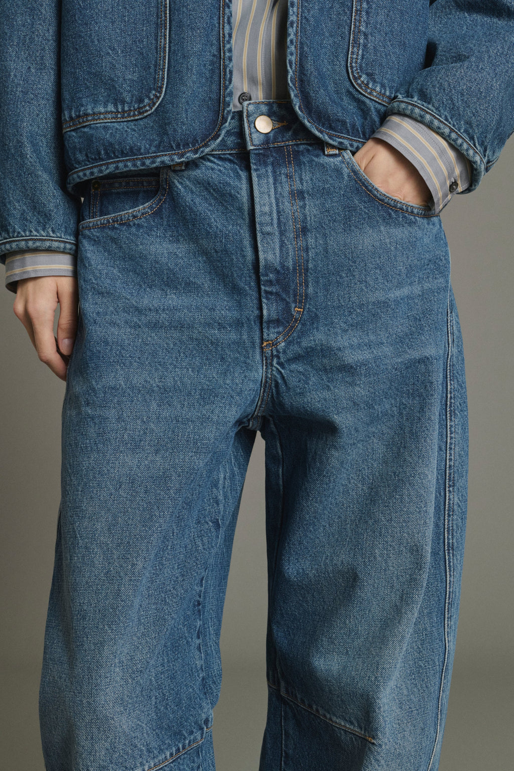 Jean coupe barrel en denim