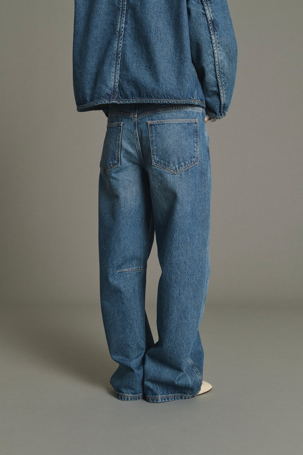 Jean coupe barrel en denim