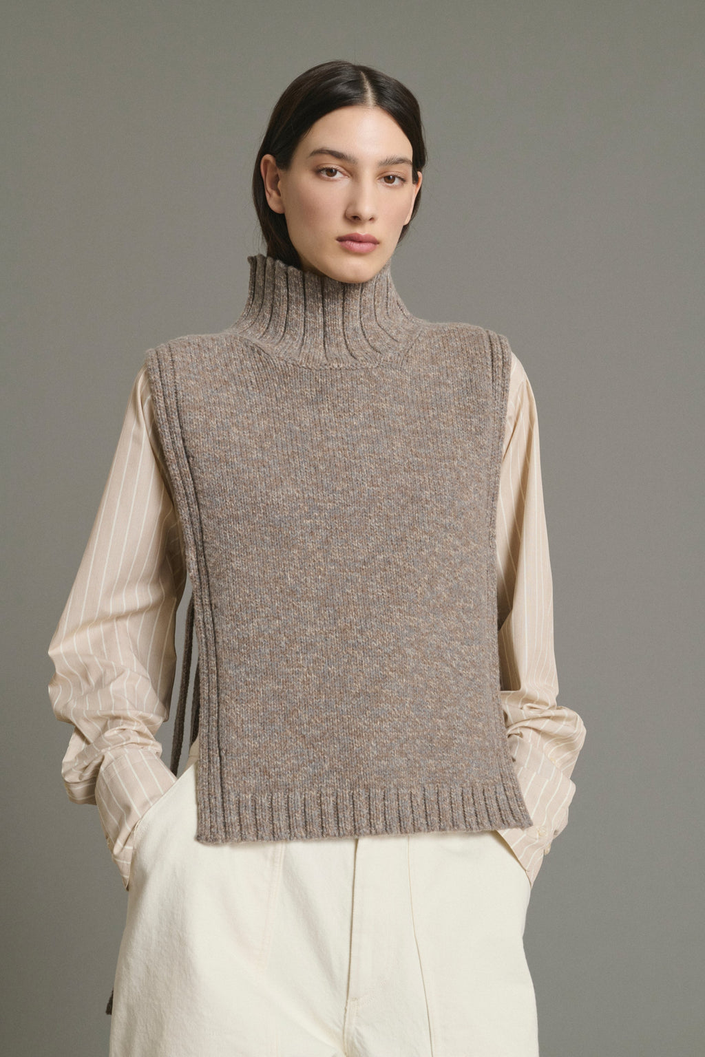 Plastron à col roulé en laine compacte