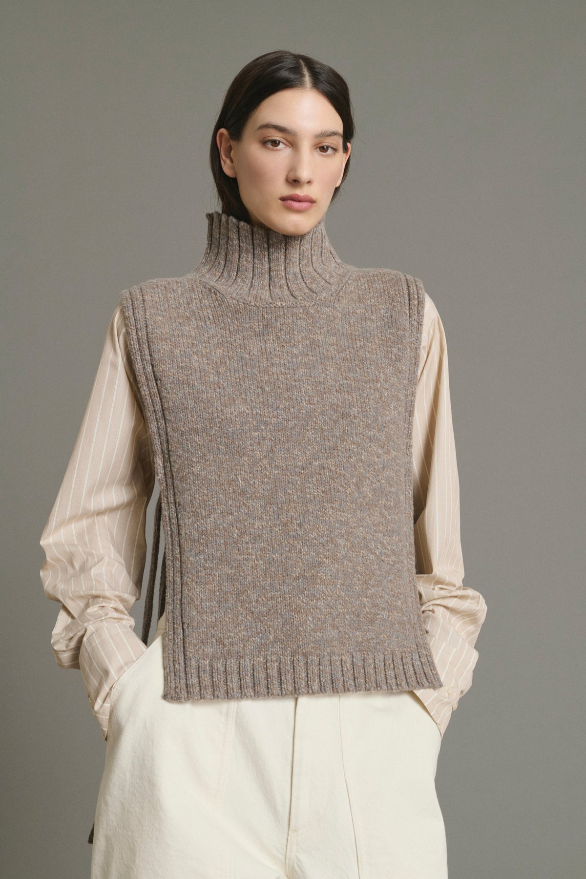 Plastron à col roulé en laine compacte