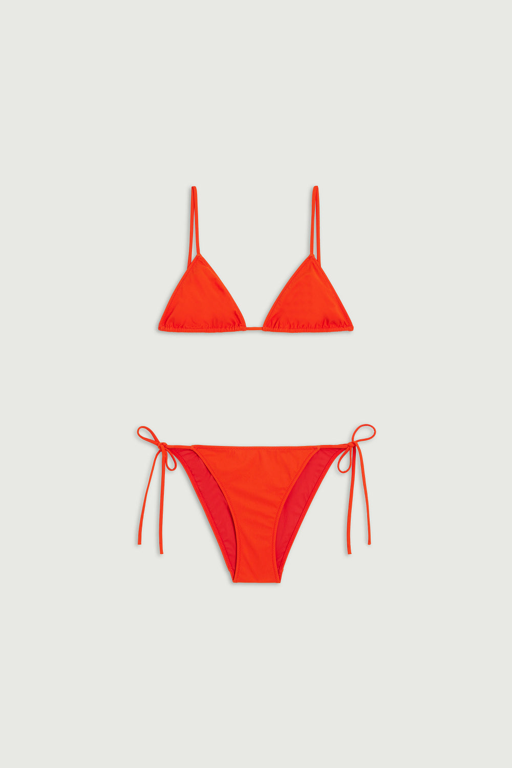 Bikini forme triangle