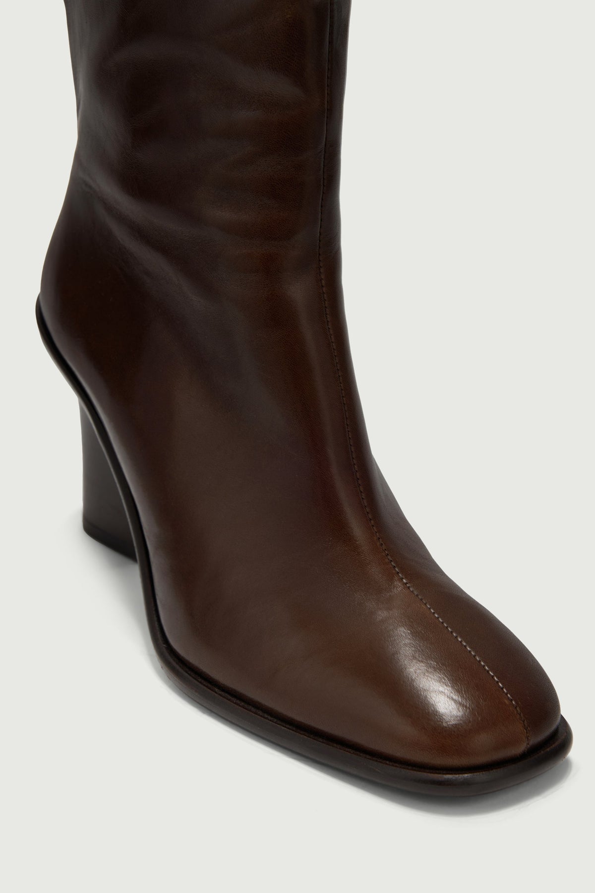 Bottes à couture centrale en cuir