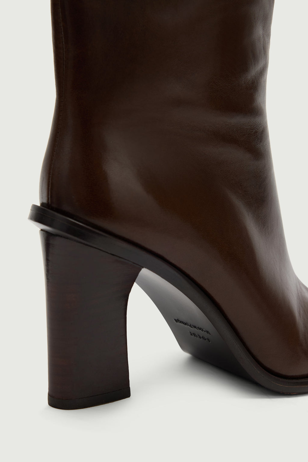 Bottes à couture centrale en cuir