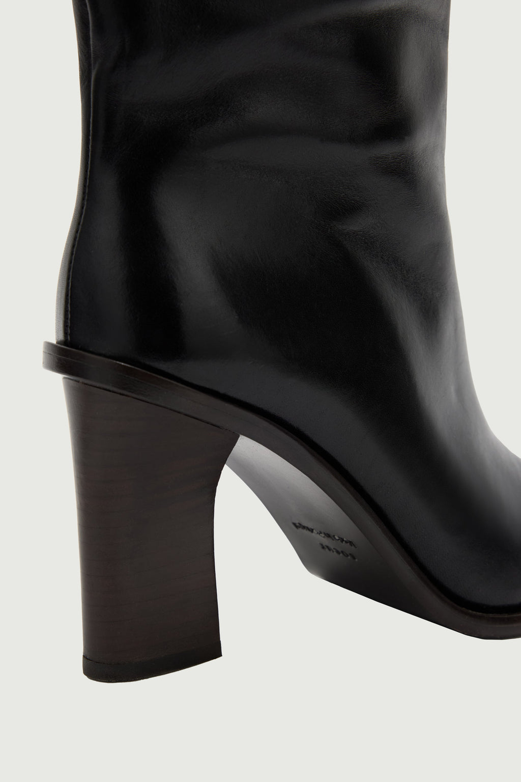 Bottes à couture centrale en cuir