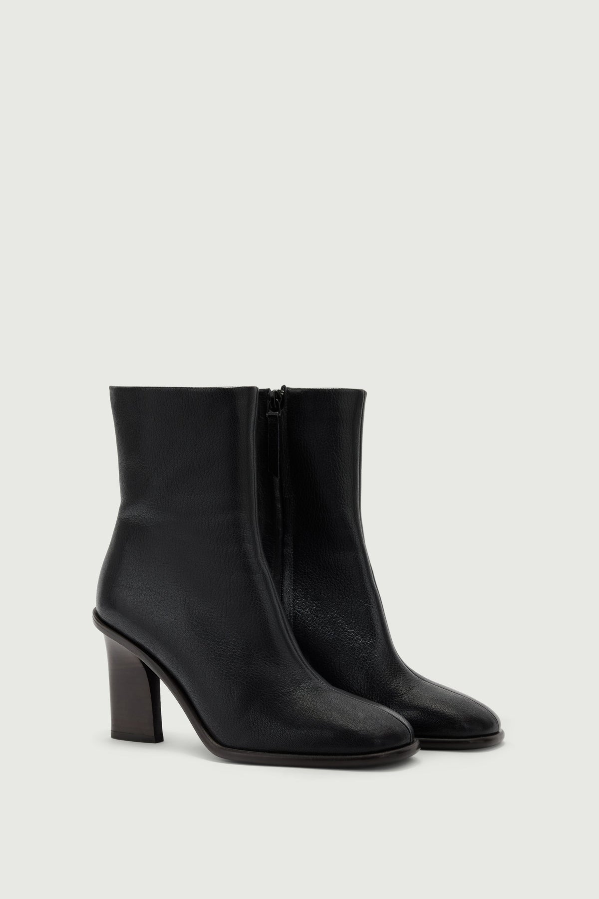 Bottines à couture centrale en cuir grainé