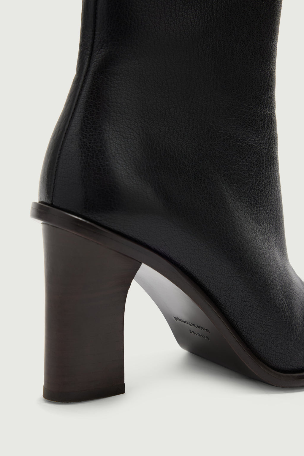 Bottines à couture centrale en cuir grainé