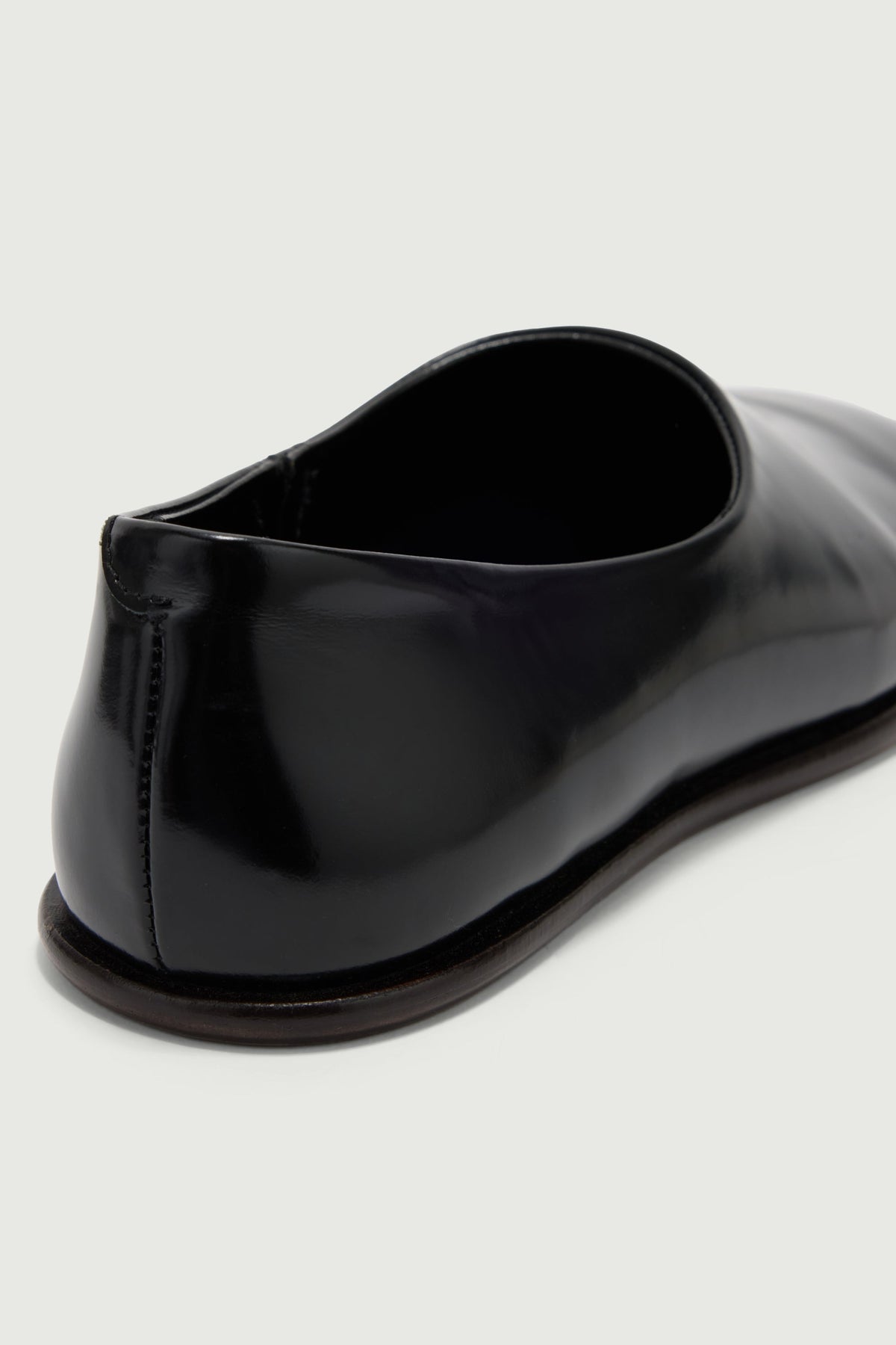 Chaussures slip-on en cuir glacé