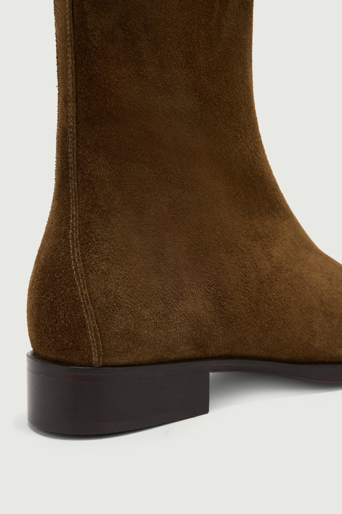 Bottines en croûte de cuir