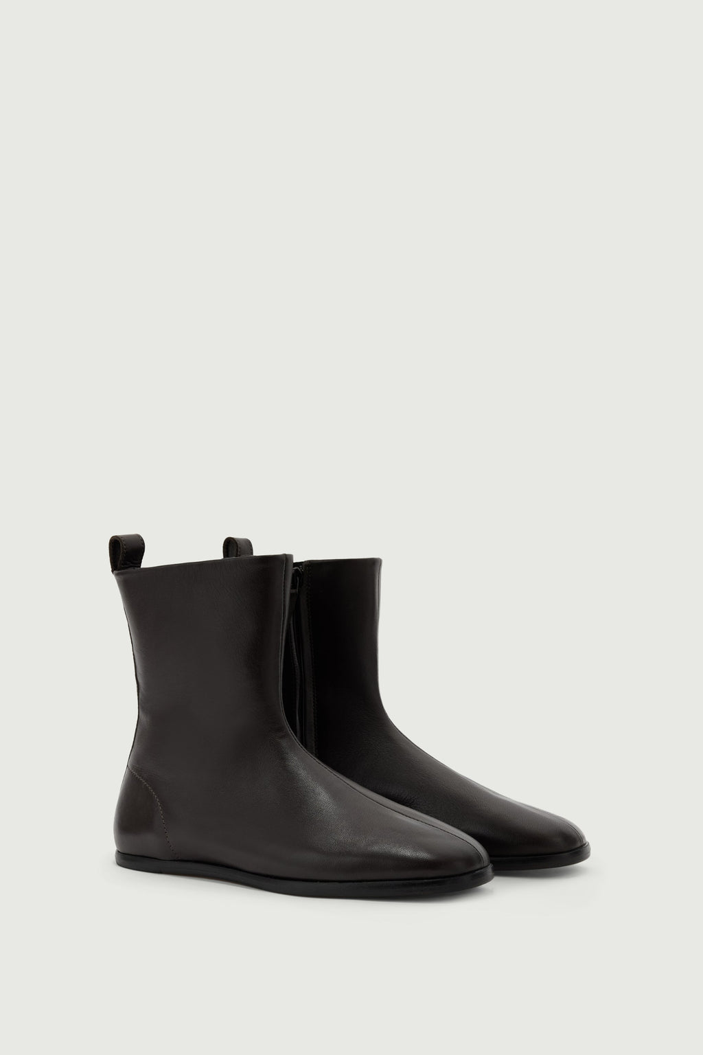 Bottines chaussettes extra-plate en cuir souple