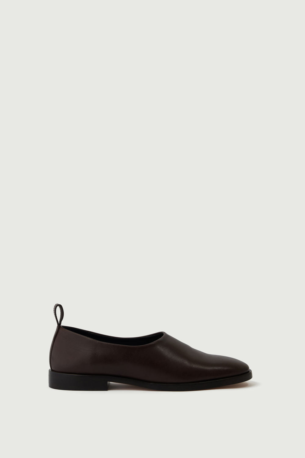 Chaussures plates en cuir