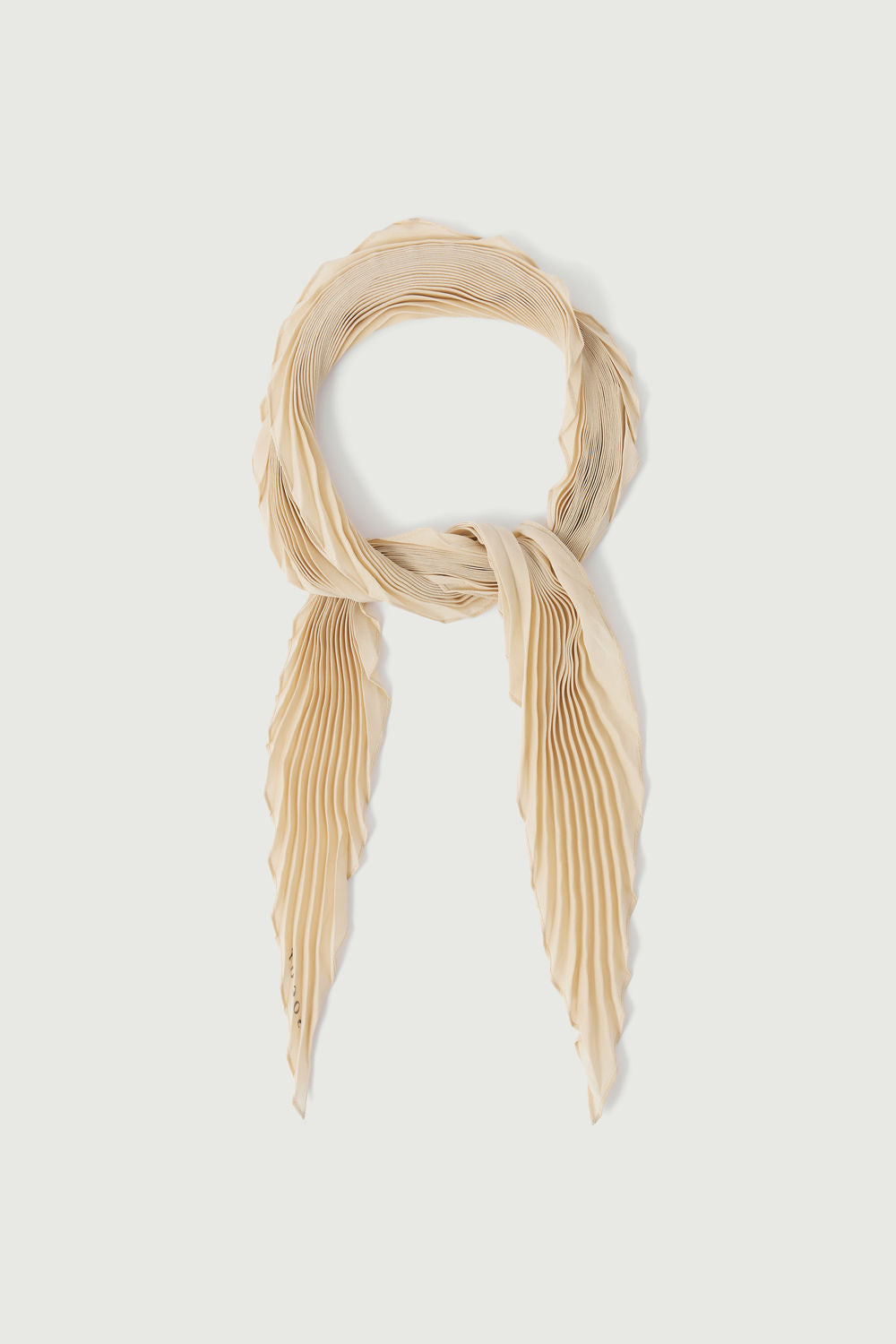 Foulard plissé en soie