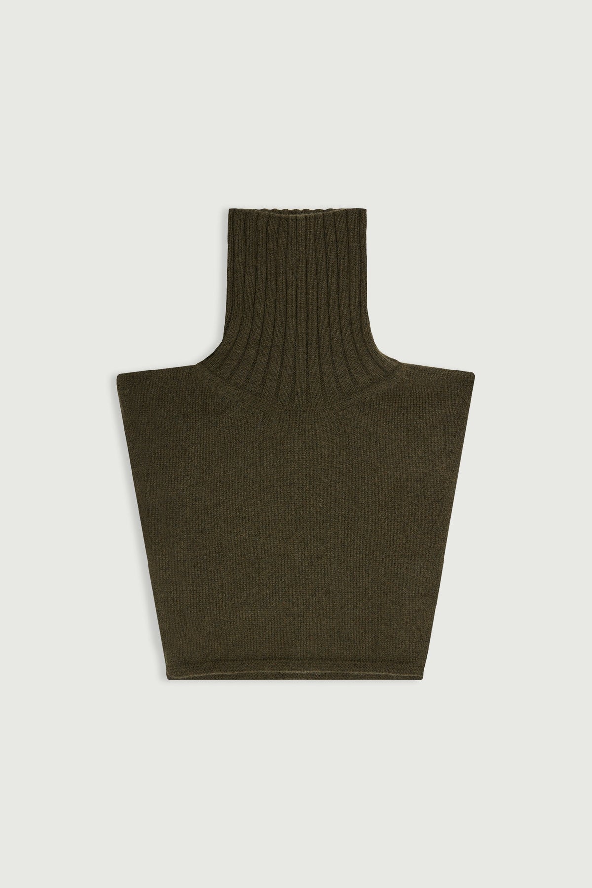 Col plastron en laine