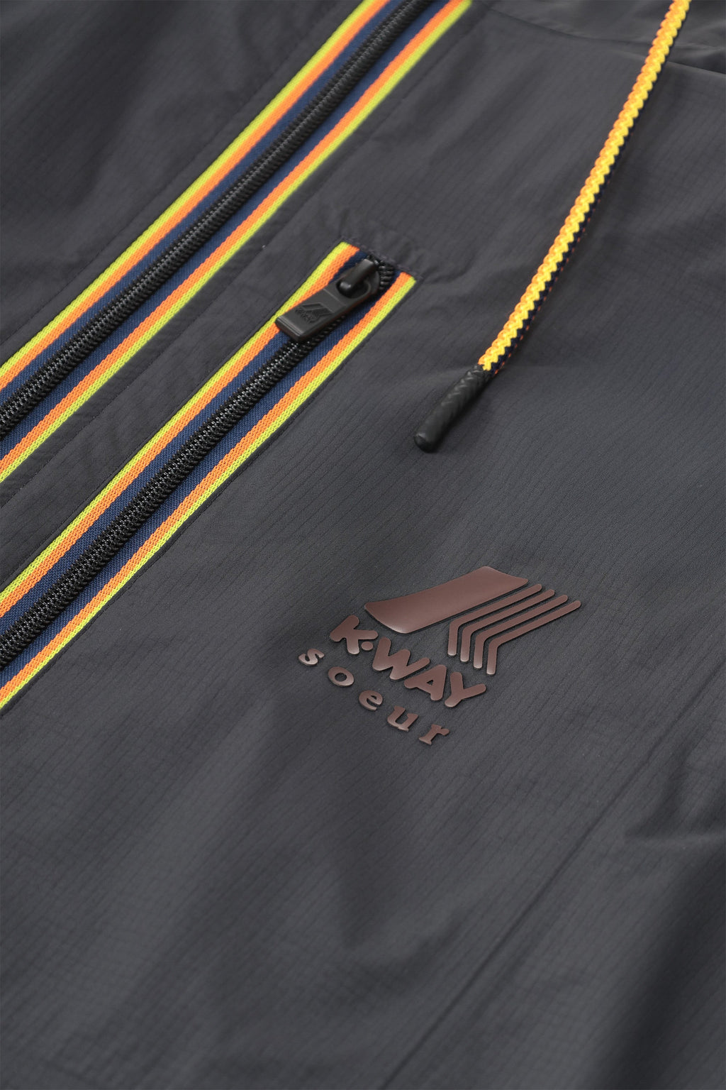Trench en tissu technique déperlant