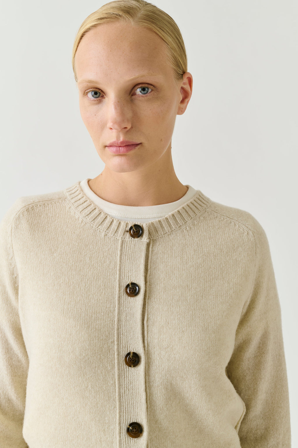 Cardigan boutonné en laine