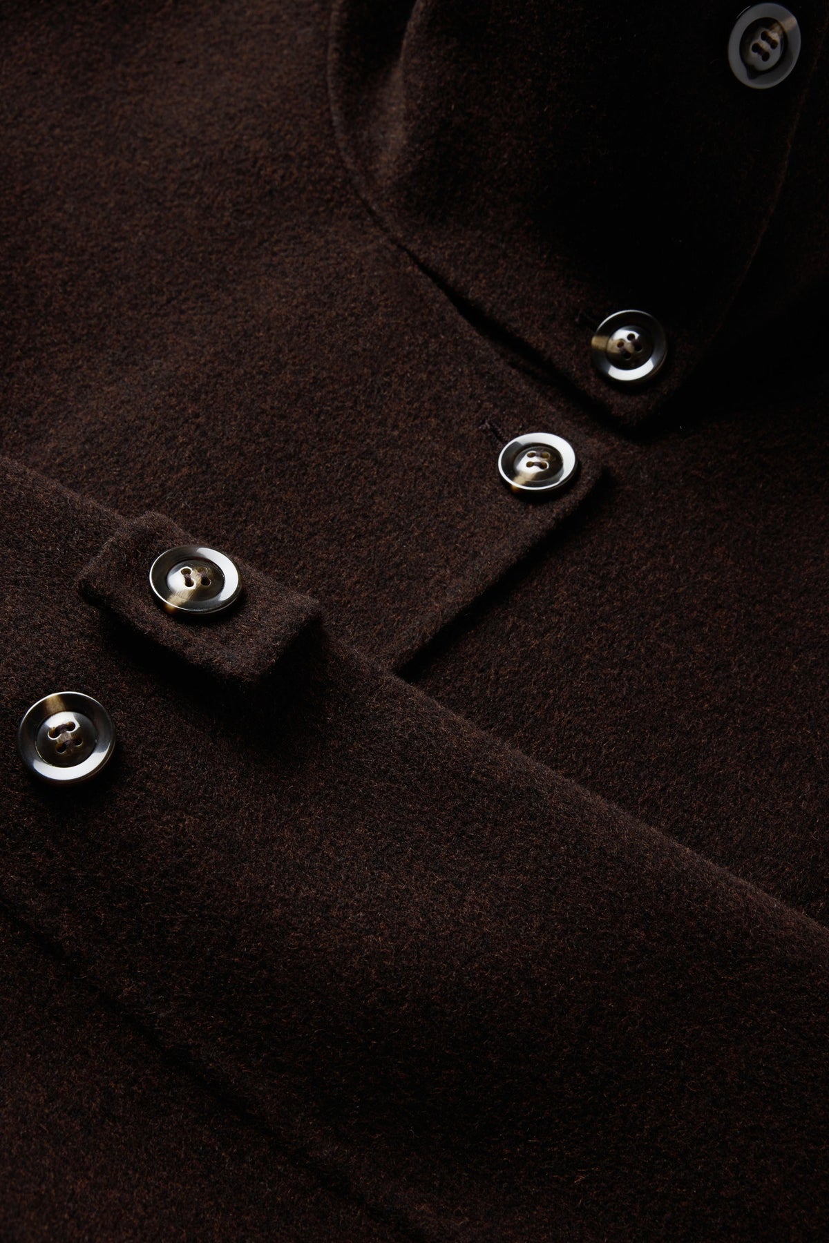 Manteau ceinturé à col haut en laine double face