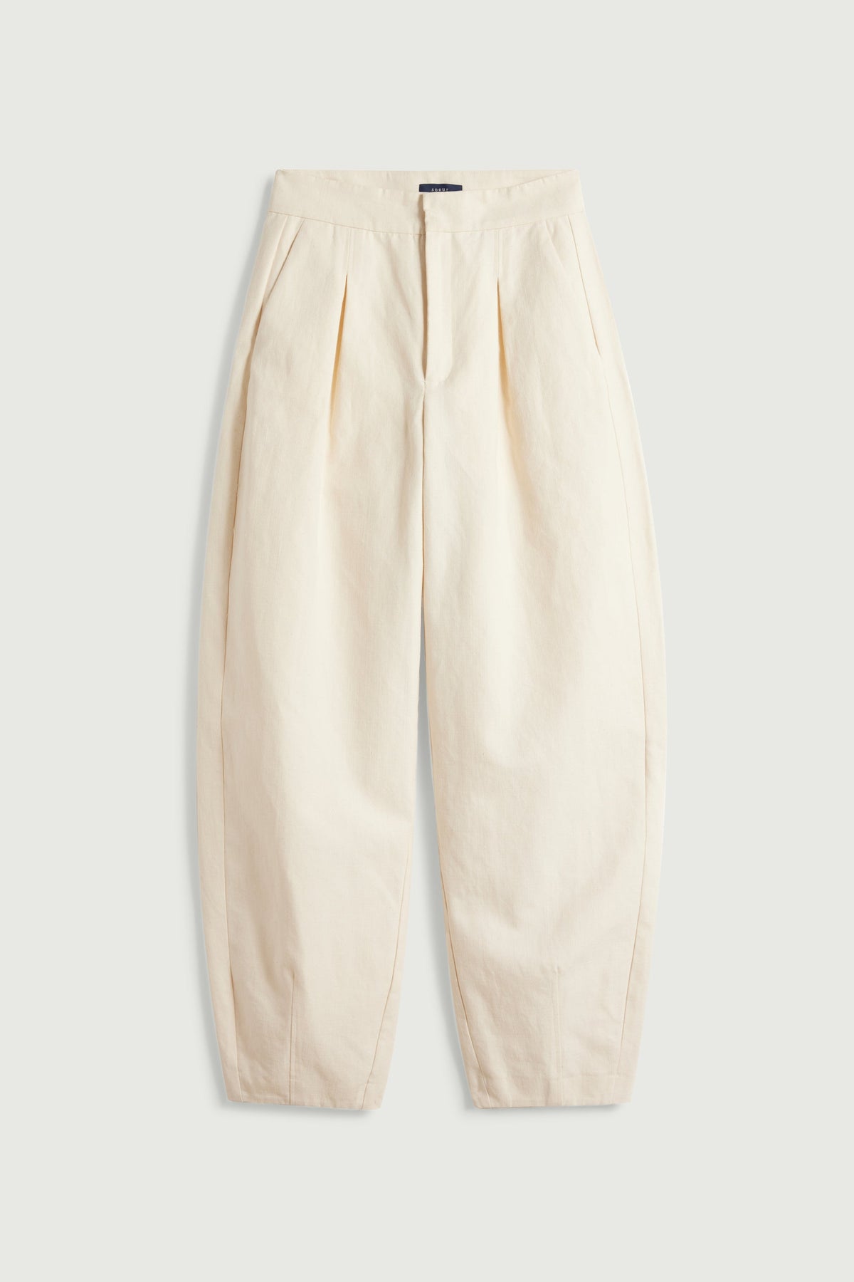Pantalon arrondi à bas de jambe pincé