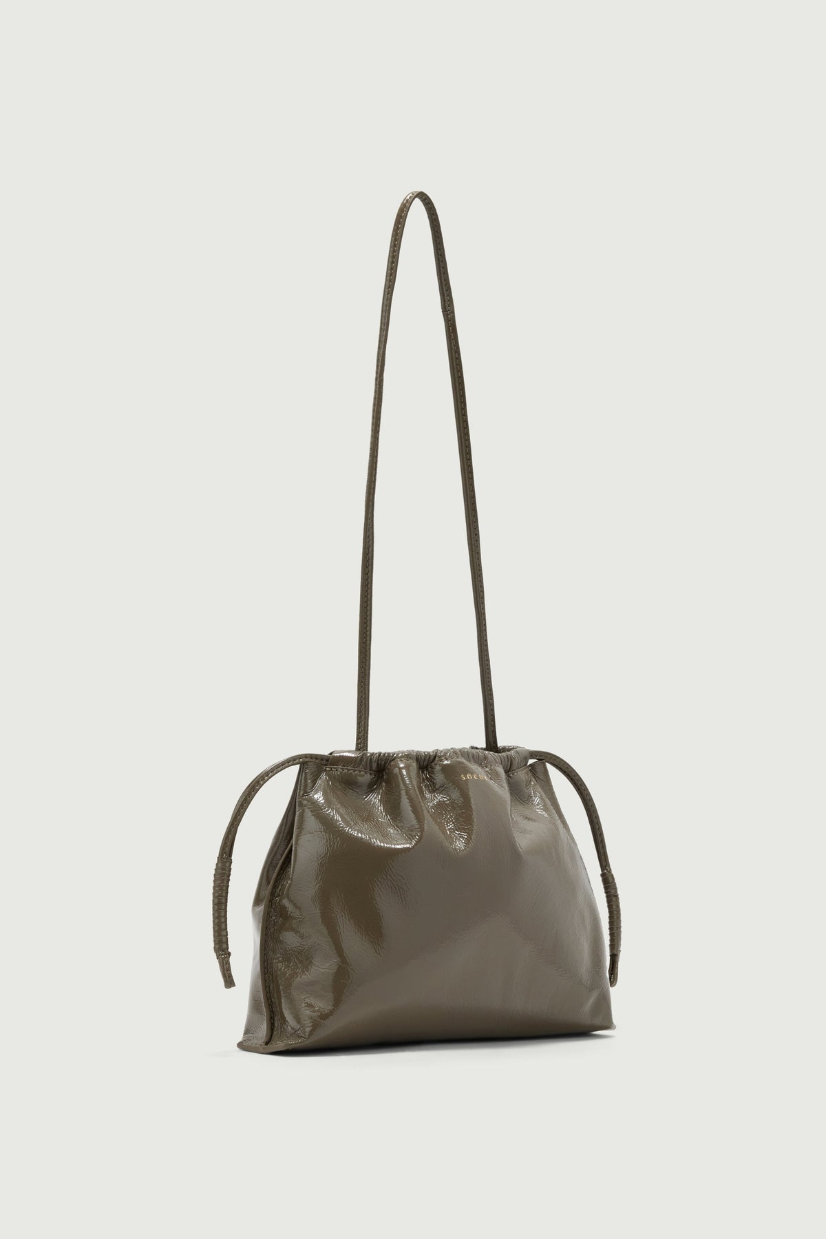 Pochette froncée en cuir souple