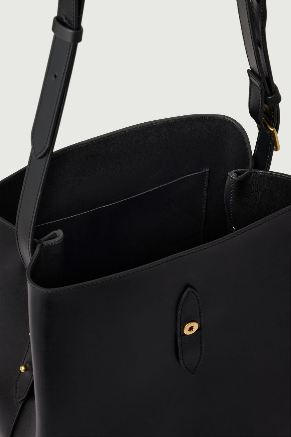 Sac seau en cuir box à boucle S
