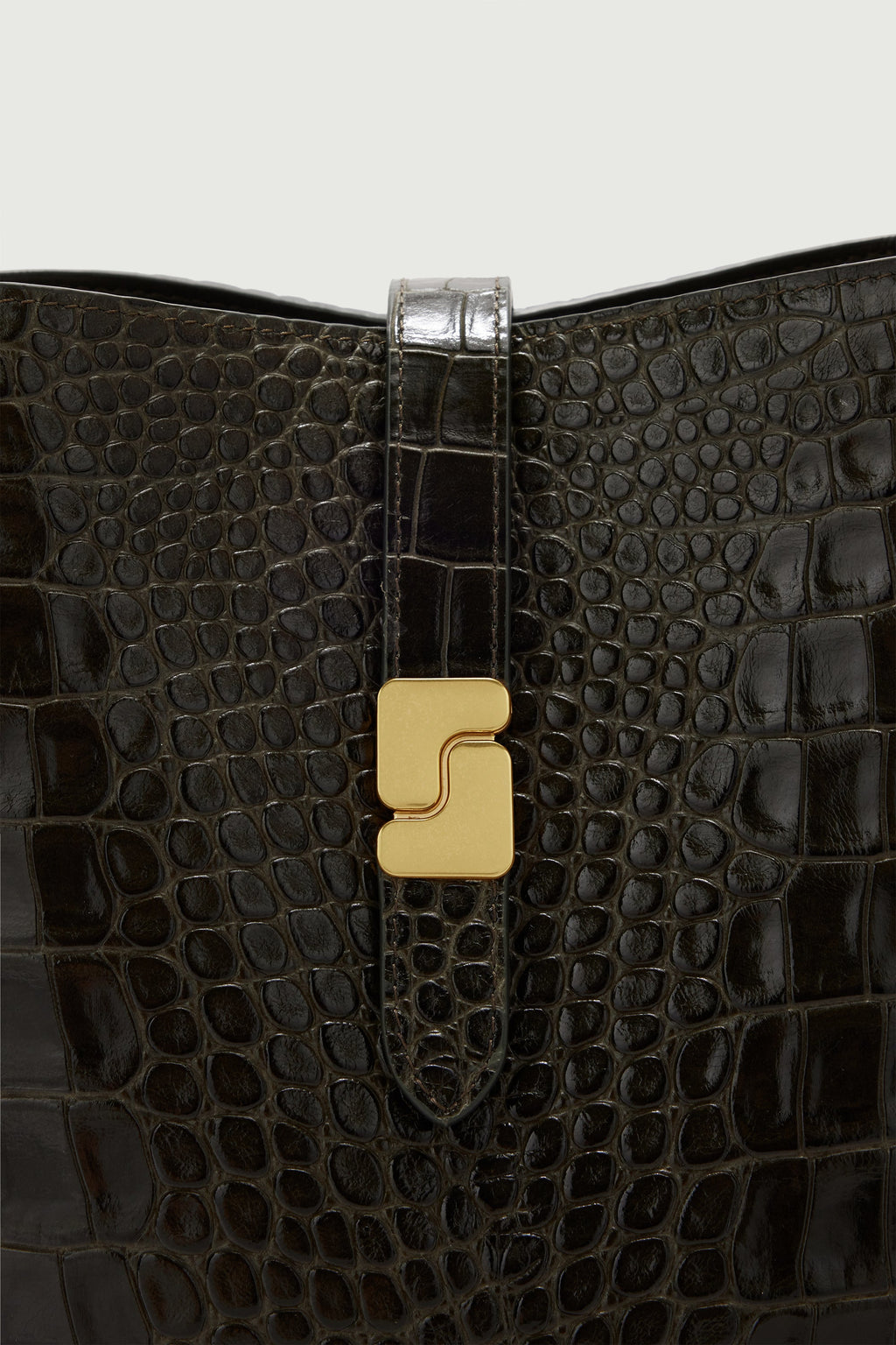 Petit sac seau à boucle S en cuir box