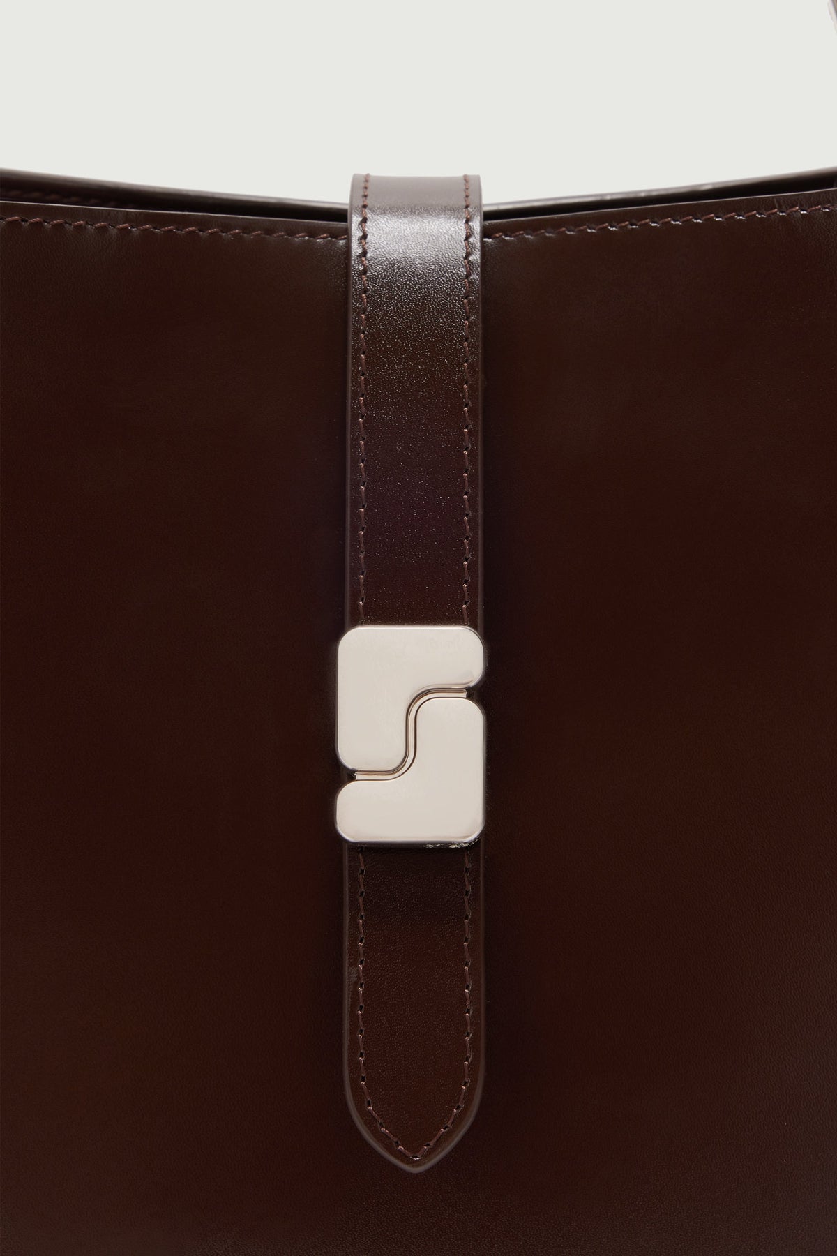 Petit sac seau à boucle S en cuir effet croco