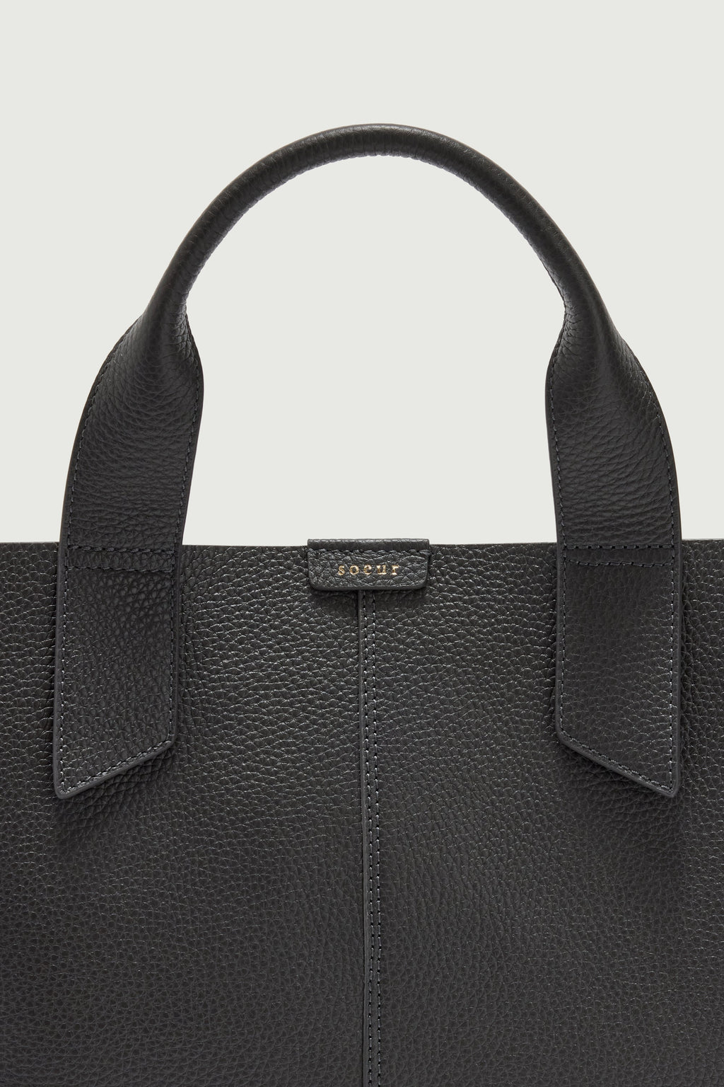 Sac cabas allongé en cuir grainé