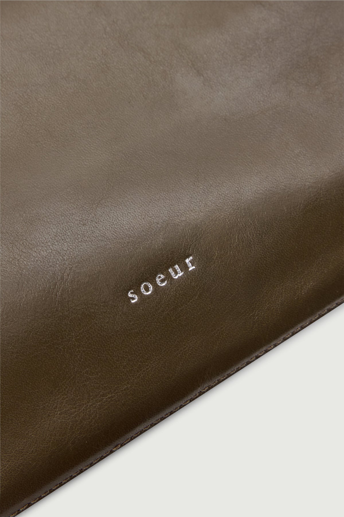 Petit sac extra souple à oeillets