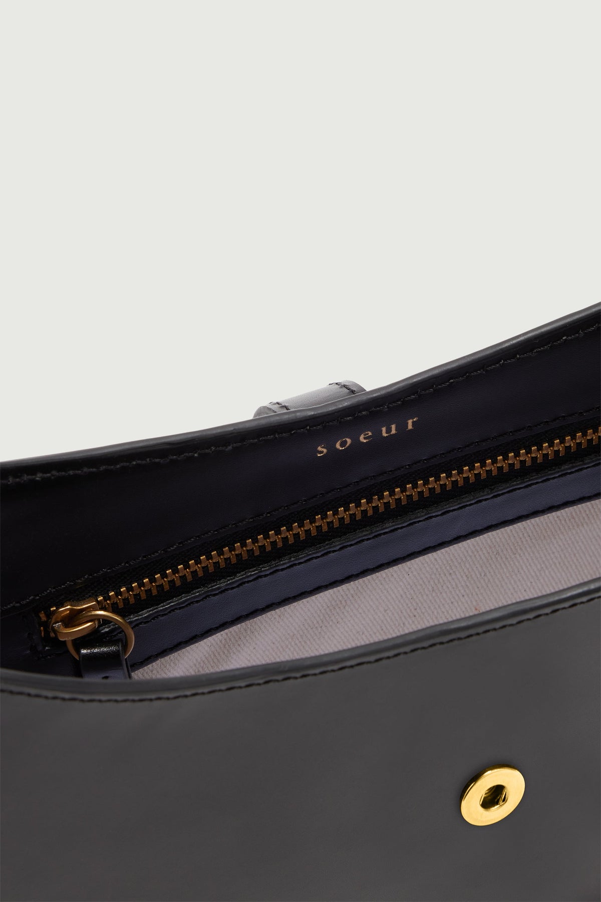 Sac porté épaule à boucle S en cuir box